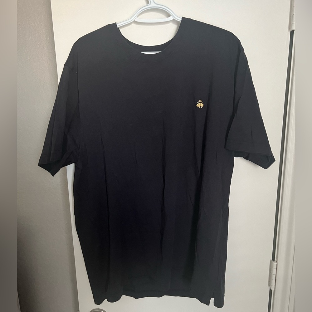 Navy brooks brother tee shirt